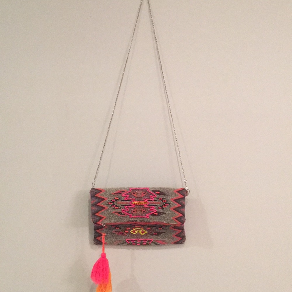 America and Beyond purse